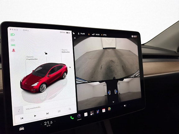 Tesla Model Y 29 of 30