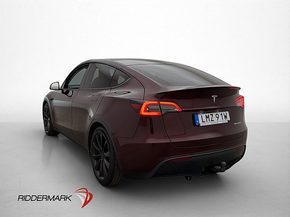 Tesla Model Y 8 of 30