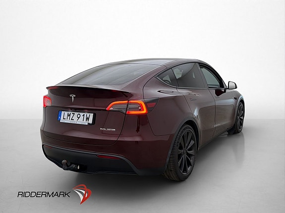 Tesla Model Y 10 of 30