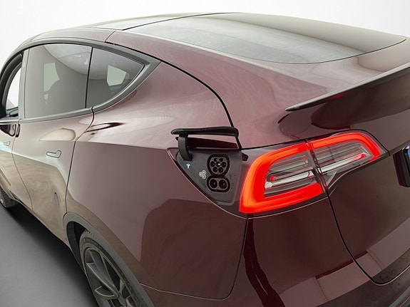 Tesla Model Y 30 of 30