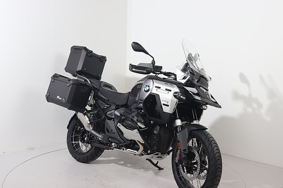BMW R 1300 GSA 2 of 6