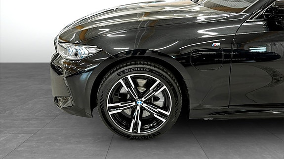 BMW 330e 9 of 9
