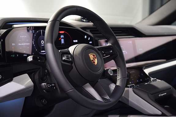 Porsche Cayenne 5 of 21