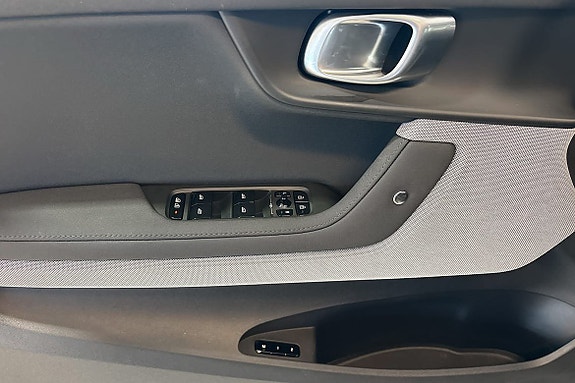Polestar 2 21 of 30