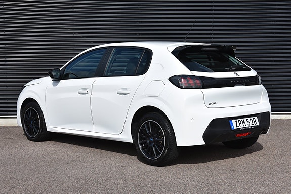 Peugeot 208 4 of 16