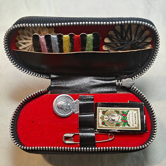Product image 1 of 3