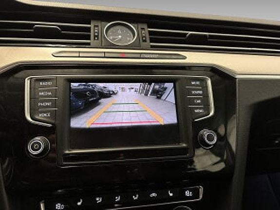 Volkswagen Passat Alltrack 10 of 10