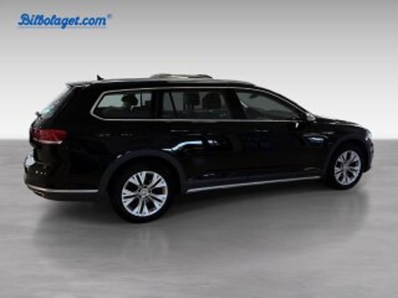 Volkswagen Passat Alltrack 5 of 10