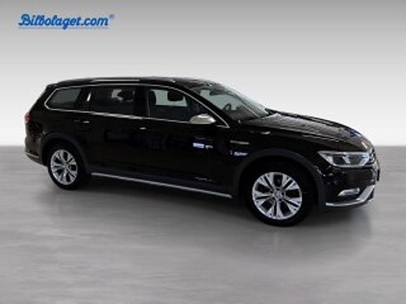 Volkswagen Passat Alltrack 4 of 10