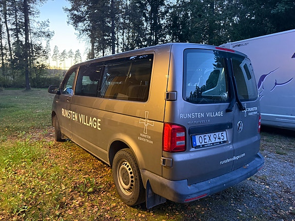 Volkswagen Caravelle 4 of 10