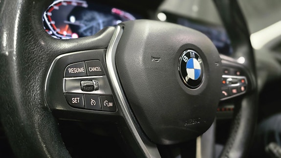 BMW 118i 25 of 29