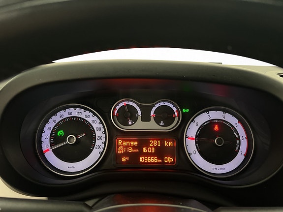 Fiat 500L 21 of 27