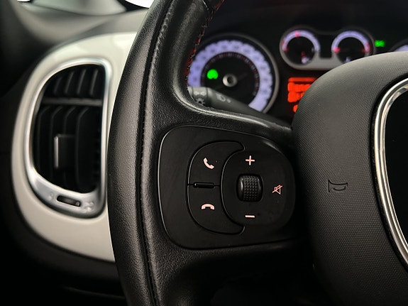 Fiat 500L 18 of 27