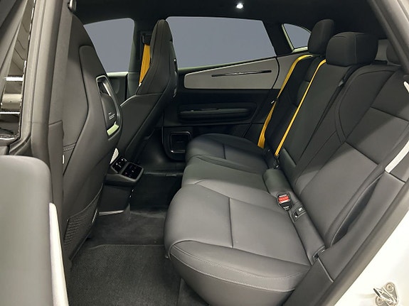 Polestar 4 7 of 11
