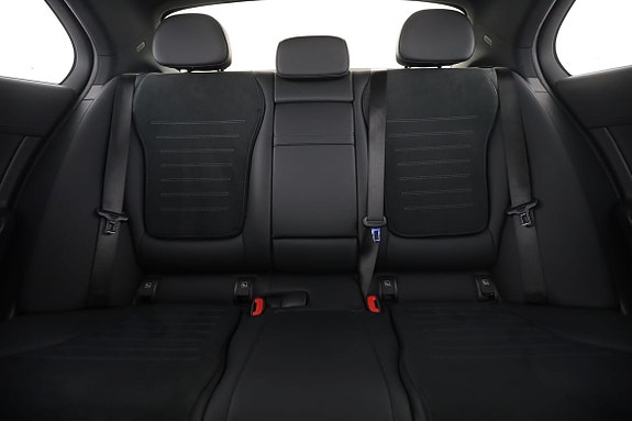Mercedes-Benz C300 e 16 of 30