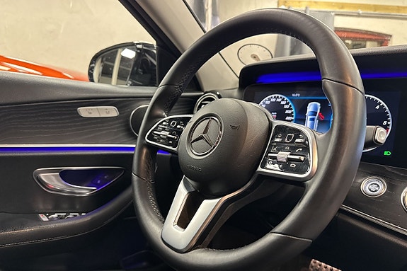 Mercedes-Benz E220 11 of 24