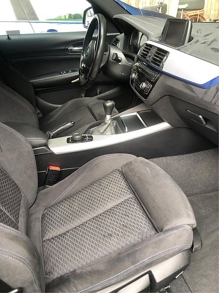 BMW 118i 6 of 8