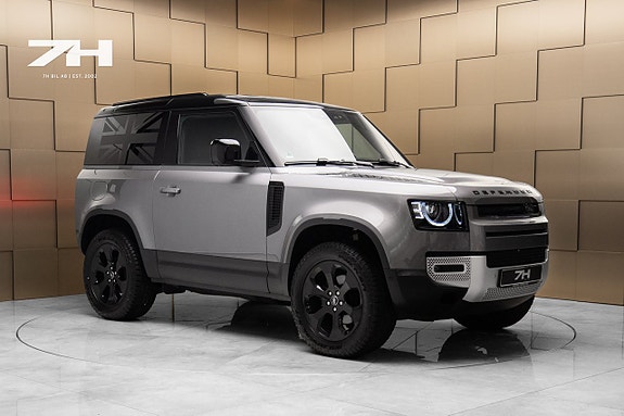 Land Rover Defender 90 7 of 21