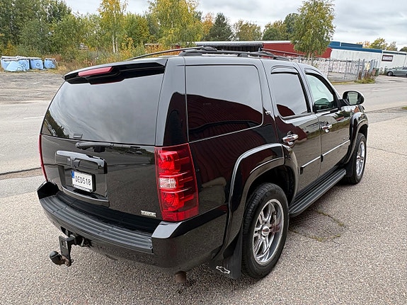 Chevrolet Tahoe 19 of 22