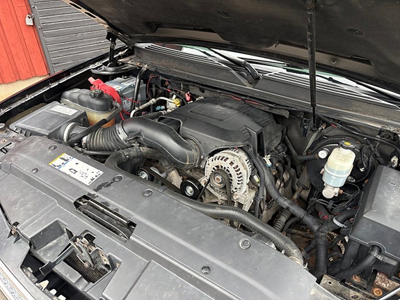 Chevrolet Tahoe 22 of 22