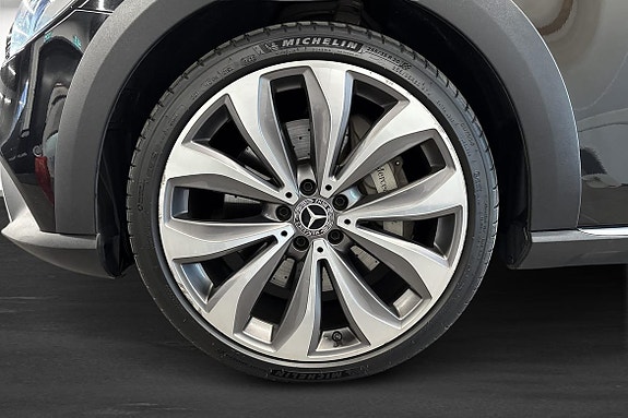 Mercedes-Benz E400 d 18 of 18
