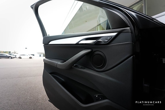 BMW X2 12 of 17