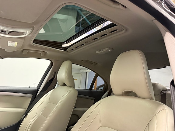 Volvo S80 14 of 28