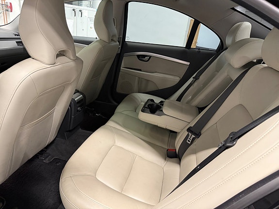Volvo S80 27 of 28