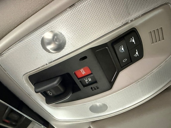 Volvo S80 18 of 28