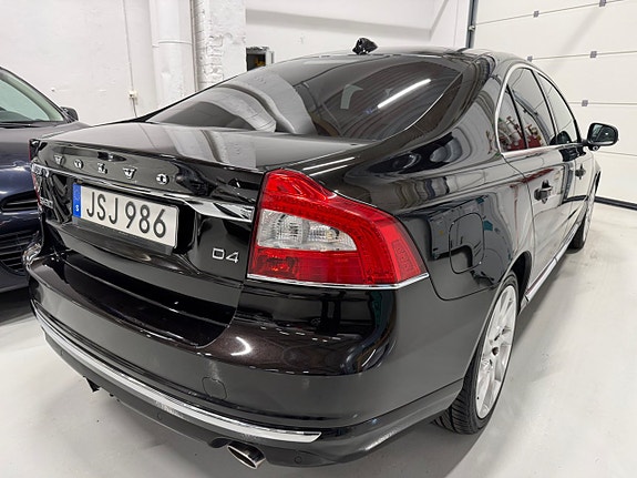 Volvo S80 4 of 28