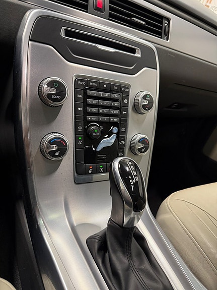 Volvo S80 21 of 28