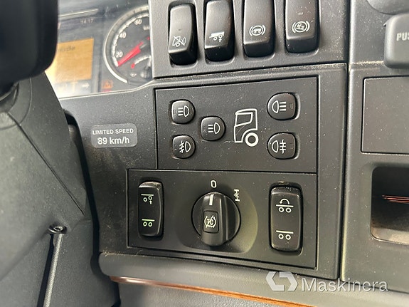 Kranbil / Brädgårdsbil Scania R490 24 of 27