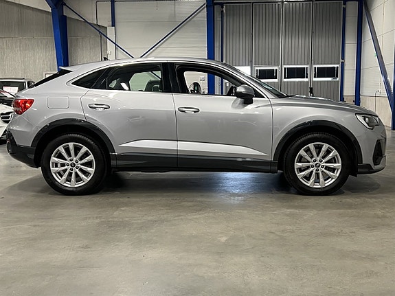 Audi Q3 3 of 25