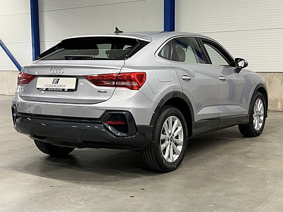 Audi Q3 4 of 25
