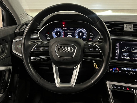 Audi Q3 10 of 25