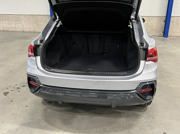 Audi Q3 22 of 25