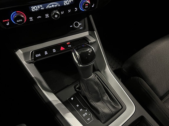 Audi Q3 17 of 25