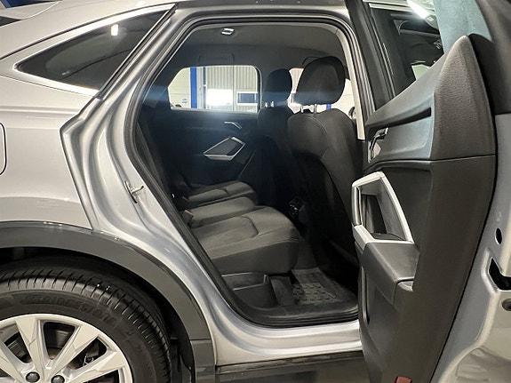 Audi Q3 15 of 25