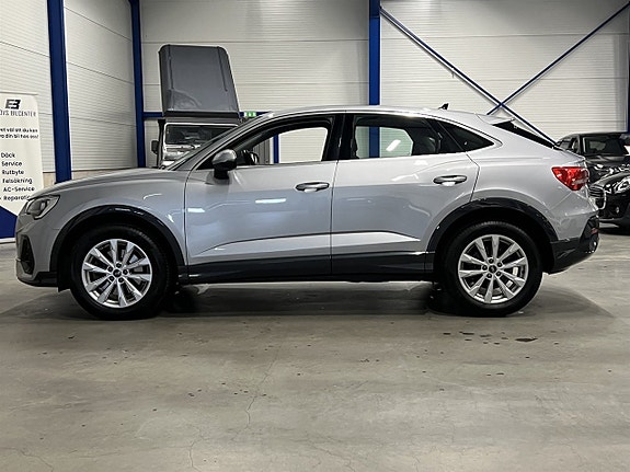 Audi Q3 6 of 25