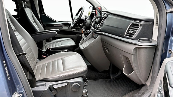 Ford Custom Tourneo 3 of 10
