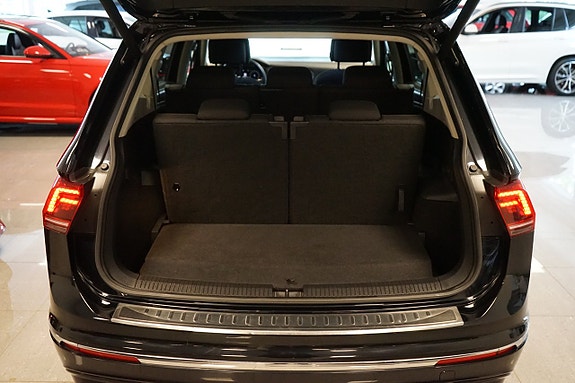 Volkswagen Tiguan Allspace 22 of 27