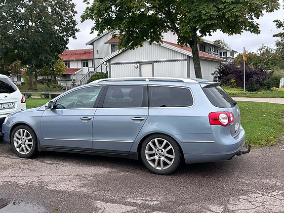 Volkswagen Passat 3 of 5