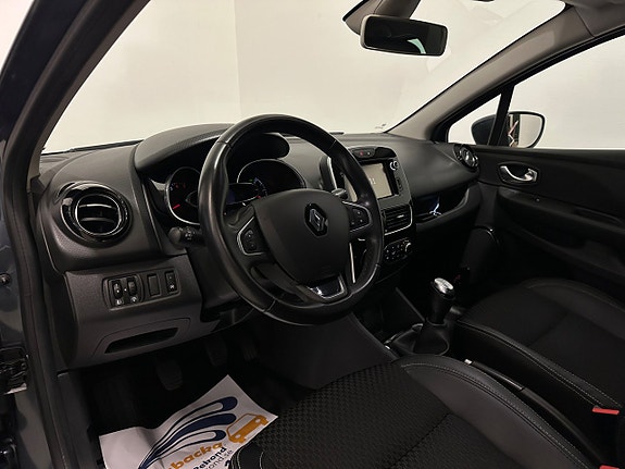 Renault Clio 9 of 25