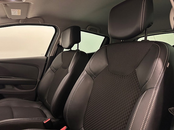 Renault Clio 20 of 25