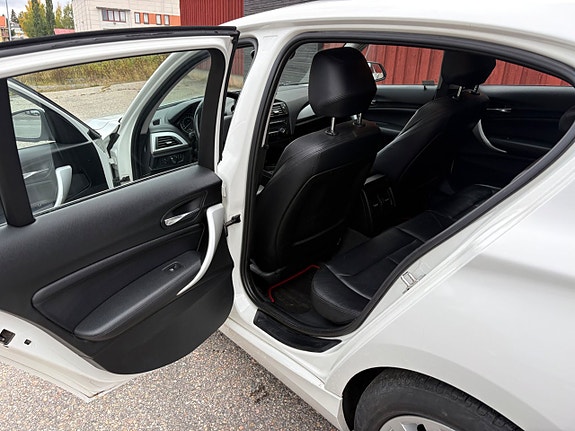 BMW 120d 18 of 24