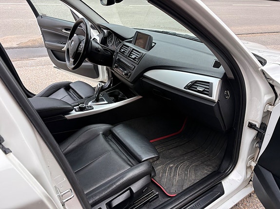 BMW 120d 16 of 24