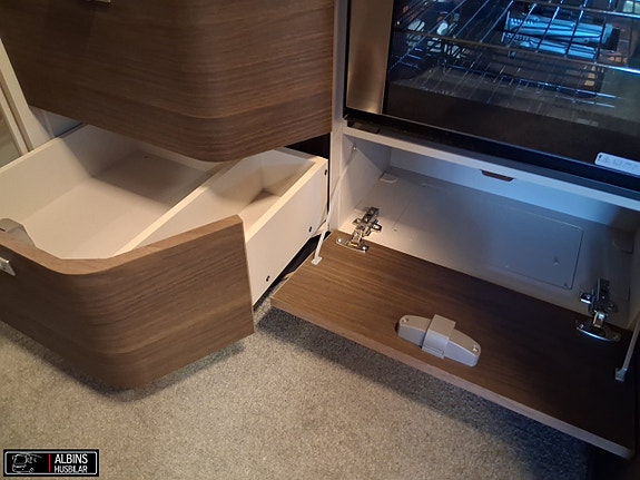 Adria Matrix Supreme 670 SL / Automat / ALDE 4000D 12 of 21