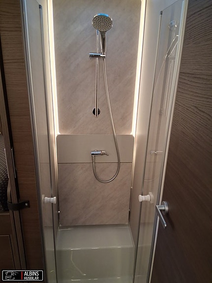 Adria Matrix Supreme 670 SL / Automat / ALDE 4000D 21 of 21