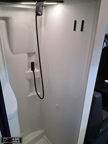 Adria Twin Supreme 640 SLB / Automat 13 of 21