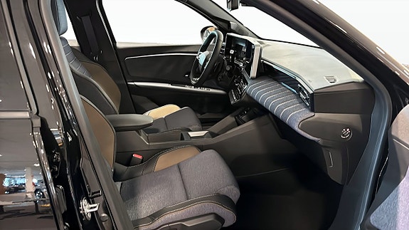 Renault 5 E-Tech 3 of 11